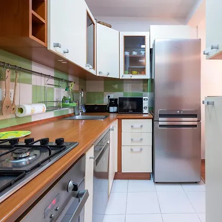 Beautiful In With Wi-fi Apartment *