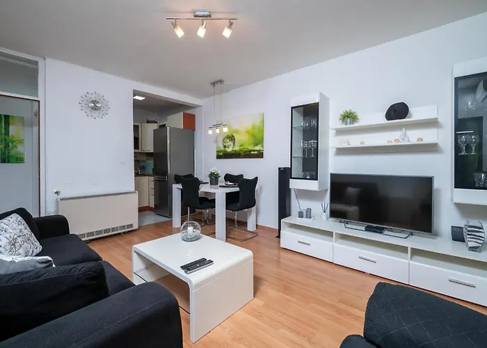 Beautiful In With Wi-fi Apartament Pula